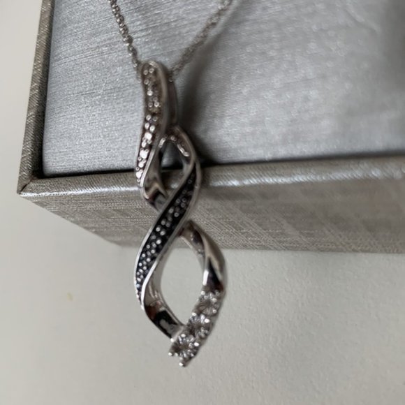 New Black & White Diamond Accent Twist Flame Pendant & Chain in Sterling Silver - Picture 5 of 7